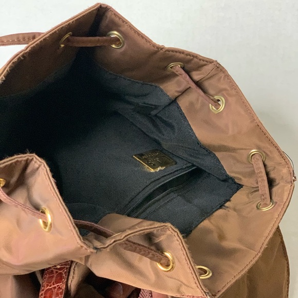 L.J.S Collections - Picture 4 of 4